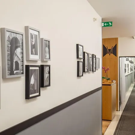 ヴィミナーレ ビュー ホテル 3*